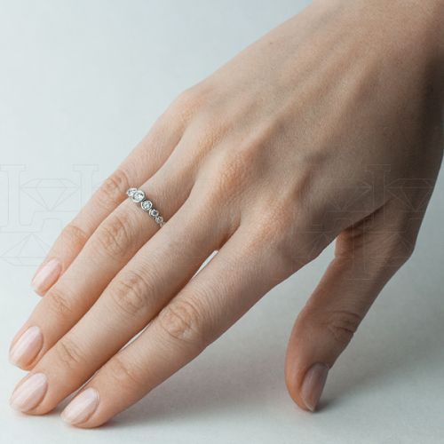 Фото - Кольцо из белого золота с бриллиантами из коллекции "Обручальные кольца с дорожкой" R5927-10150 (241)