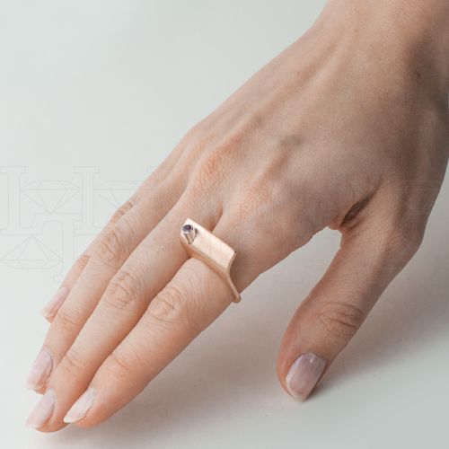 Фото - Кольцо из рыже-белого золота с рубином из коллекции "BAUHAUS" R6904-9500 (804)
