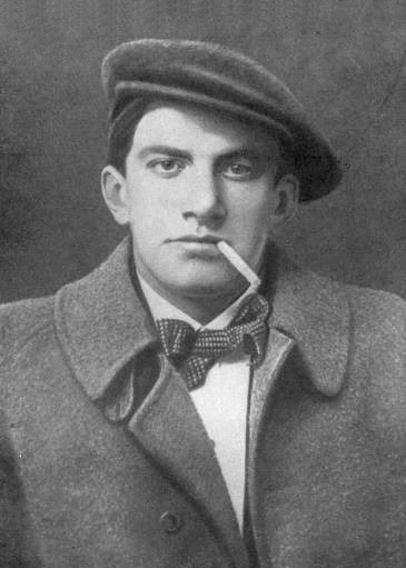 Mayakovsky_1915.jpg