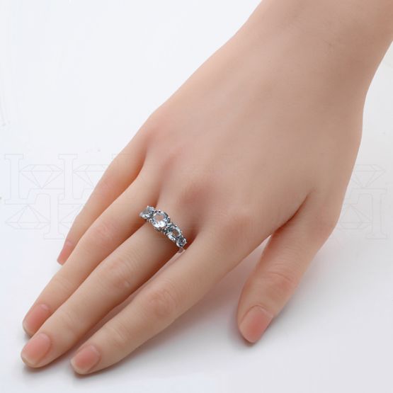 Фото - Кольцо из белого золота с аквамаринами из коллекции "Акварель" R8442-16172 (420)