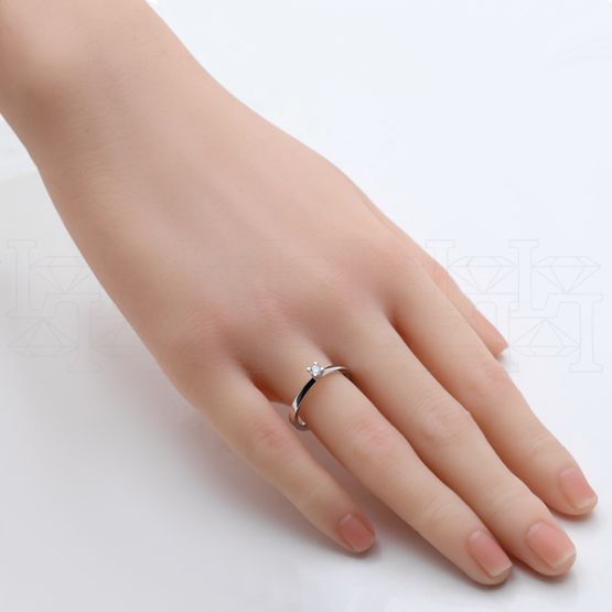 Фото - Кольцо из белого золота с бриллиантом из коллекции "Помолвка" R10170-16029 (515)