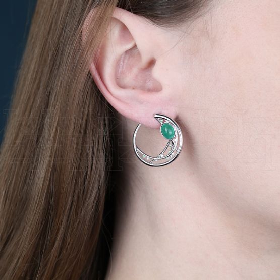 Фото - Серьги из белого золота с изумрудами и бриллиантами из коллекции "Северная ягода" E8254-12409 (750)