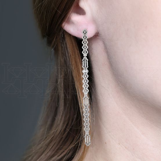 Фото - Серьги длинные из белого золота с бриллиантами из коллекции "Готика" G9353-13708 (773)