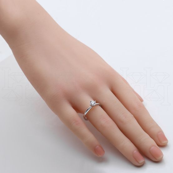Фото - Кольцо из белого золота с бриллиантом из коллекции "Помолвка" R10123-15926 (513)