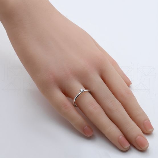 Фото - Кольцо из белого золота с бриллиантом из коллекции "Помолвка" R10184-16049 (515)