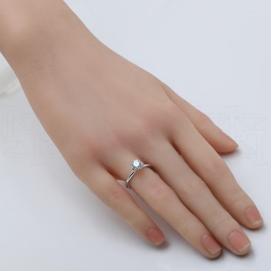 Фото - Кольцо из белого золота с бриллиантом из коллекции "Помолвка" R10160-16317 (512)