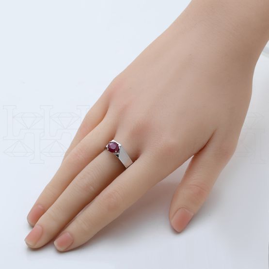 Фото - Кольцо из белого золота с рубином R6801-16225 (775)