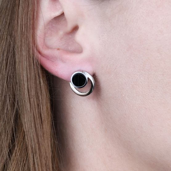 Фото - Серьги конго из белого золота с ониксом из коллекции "Точка пересечения" E9518-14187 (811)