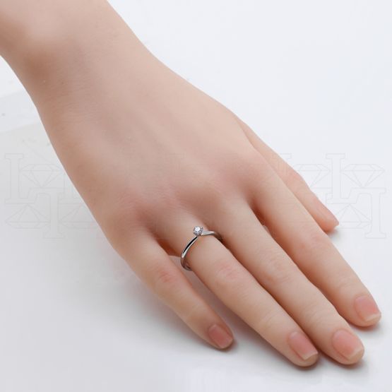 Фото - Кольцо из белого золота с бриллиантом из коллекции "Помолвка" R10182-16045 (515)