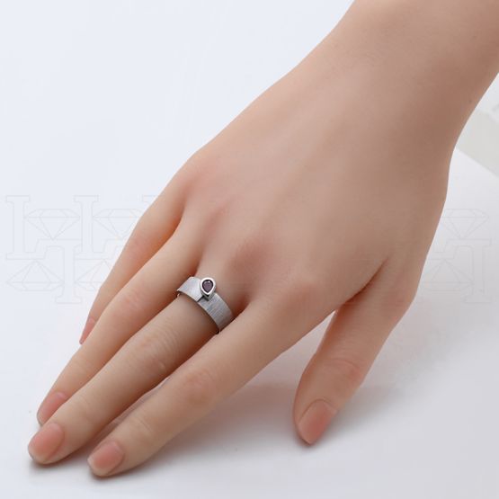 Фото - Кольцо из белого золота с рубином R6741-16372 (775)